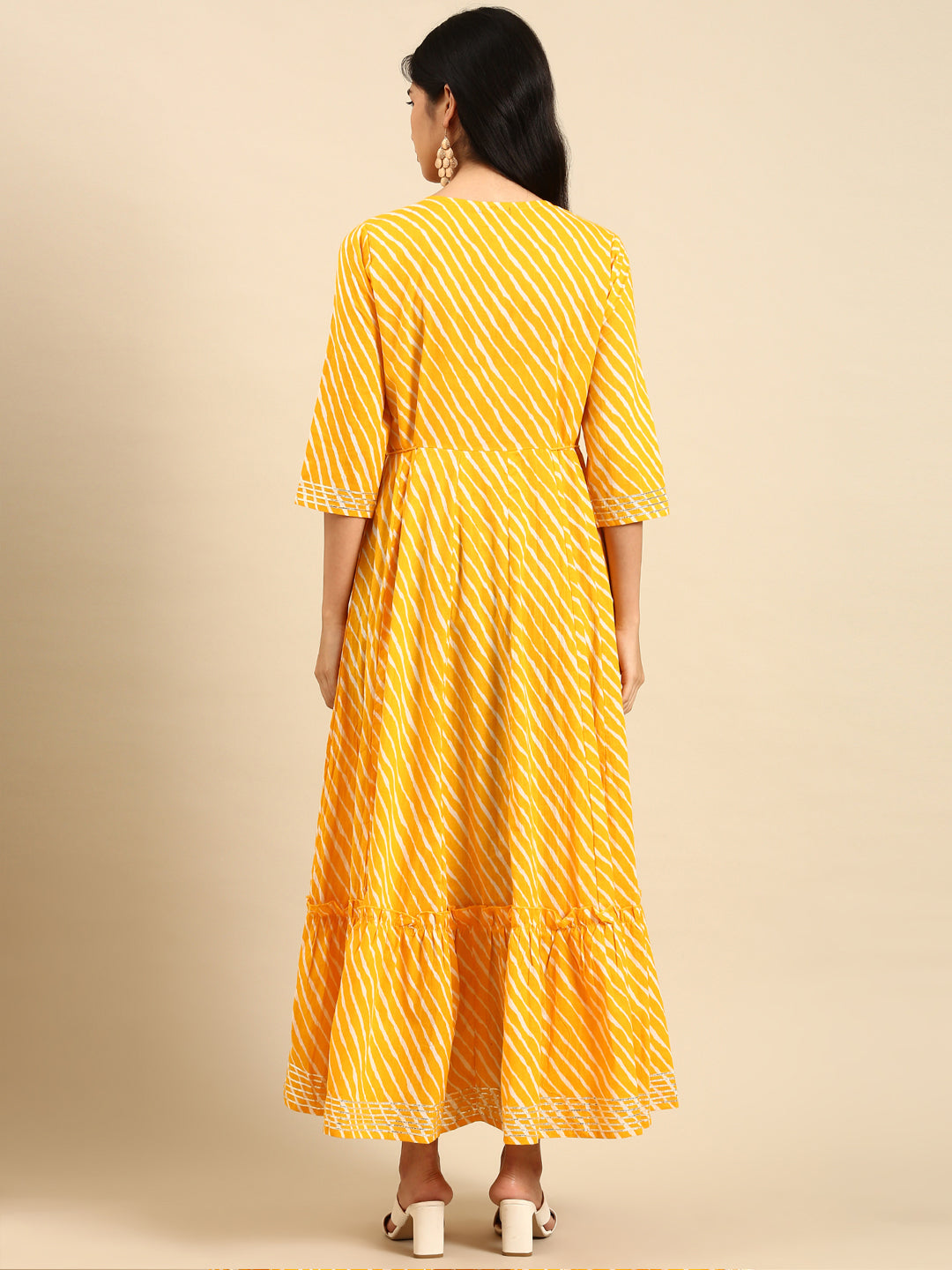 Women's Yellow Embellished Gotta Patti Anarkali Cotton Kurta