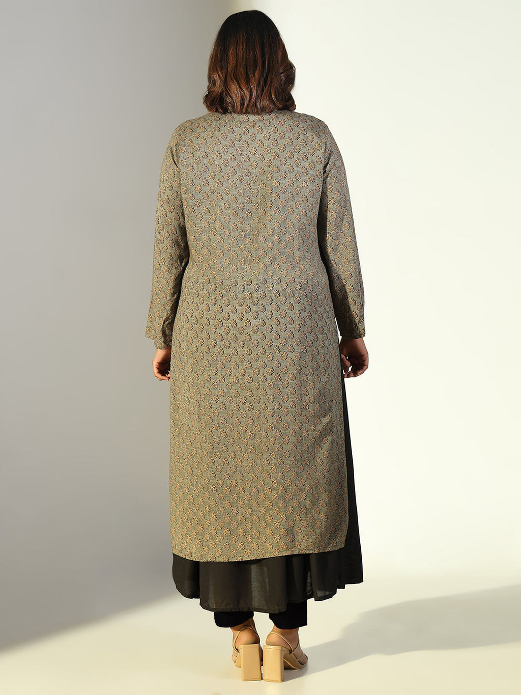 Women's Black Solid Anarkali Kurta with Overcoat