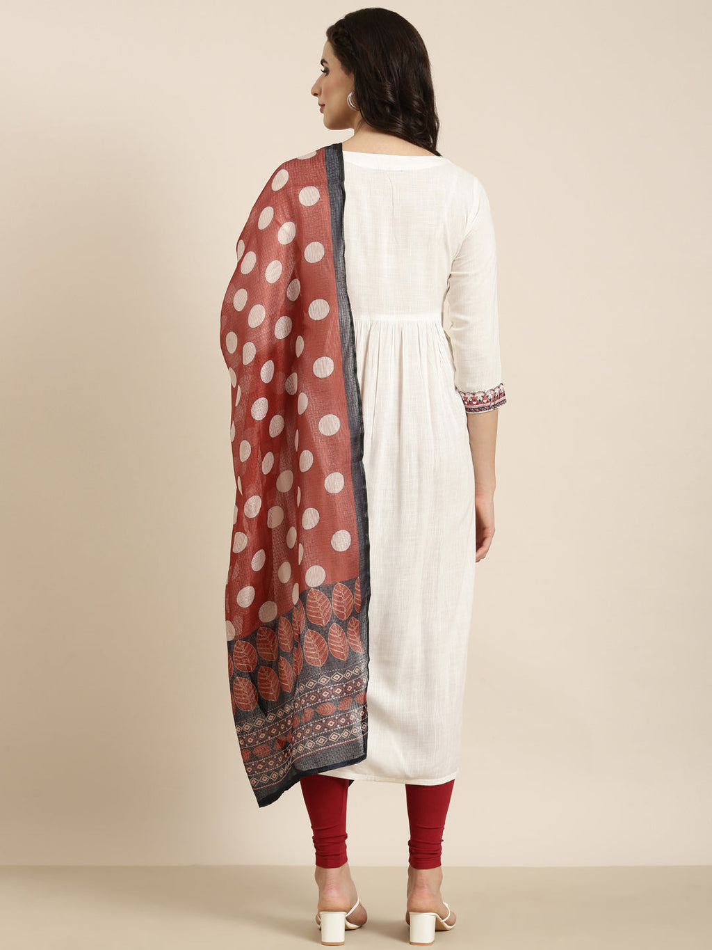 Women's Anarkali Cream Solid Kurta Sets with Dupatta