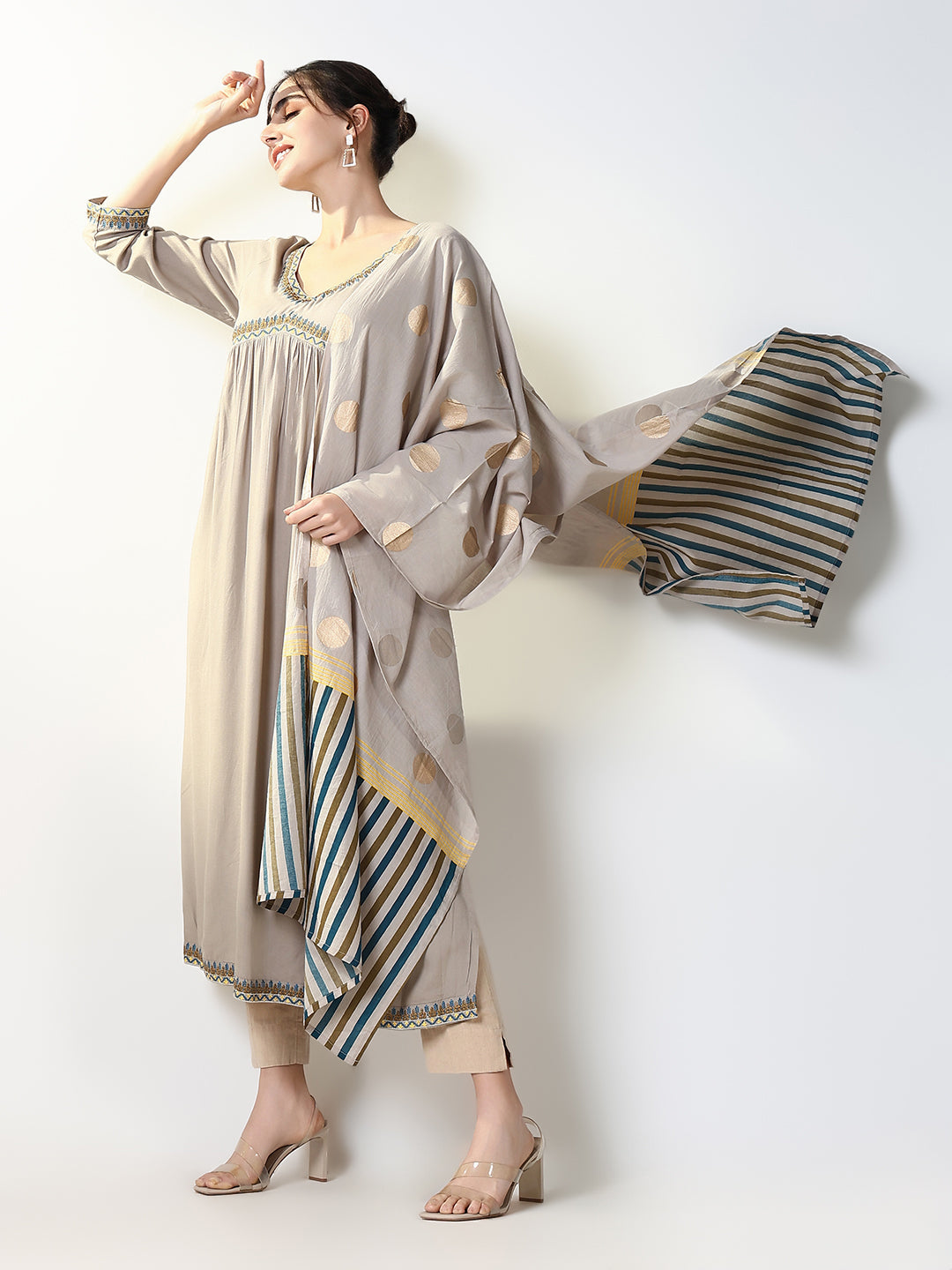 Women's Ethnic Grey Solid Anarkali Kurta with Dupatta