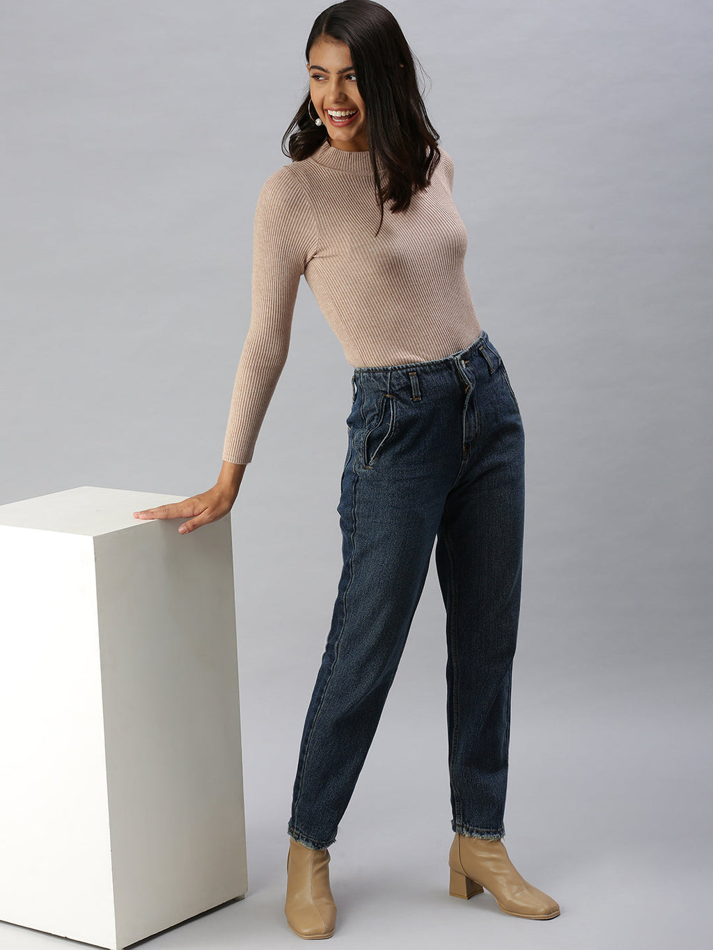 Women's Blue High-Rise Light Fade Jeans