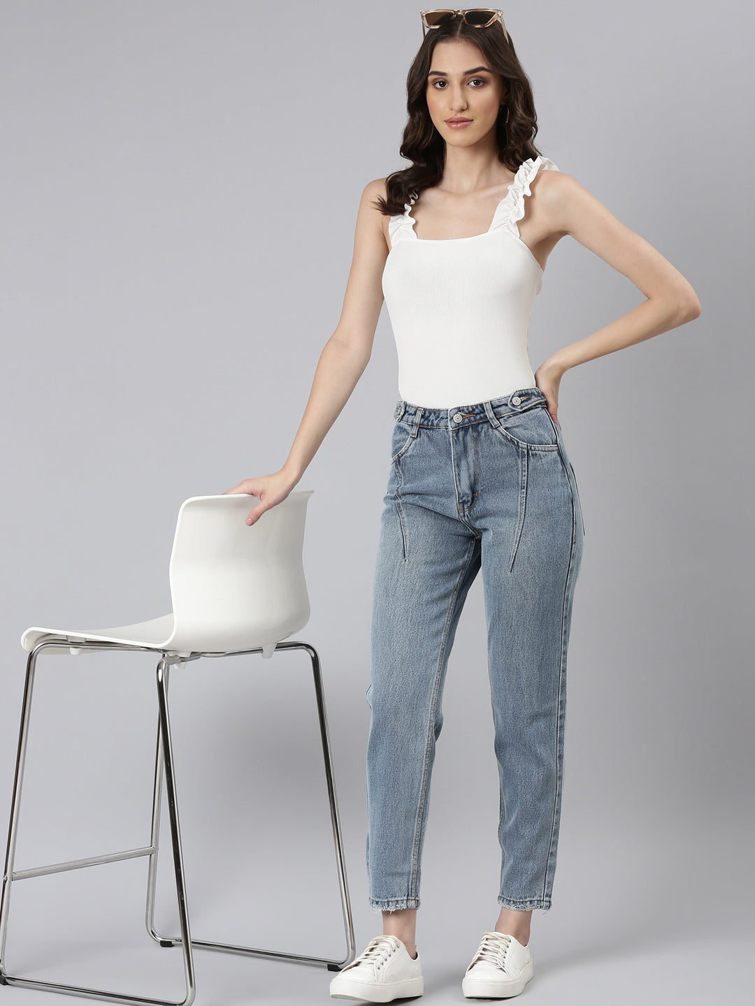 Women's Blue Mid Rise Jean Clean Look Heavy Fade Denim Jeans