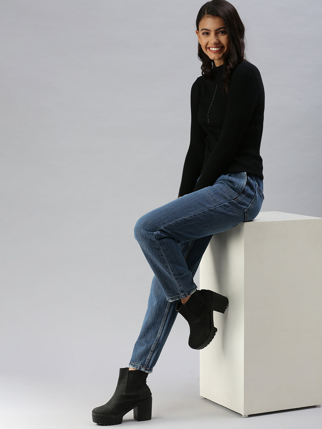 Women's Blue High-Rise Jeans