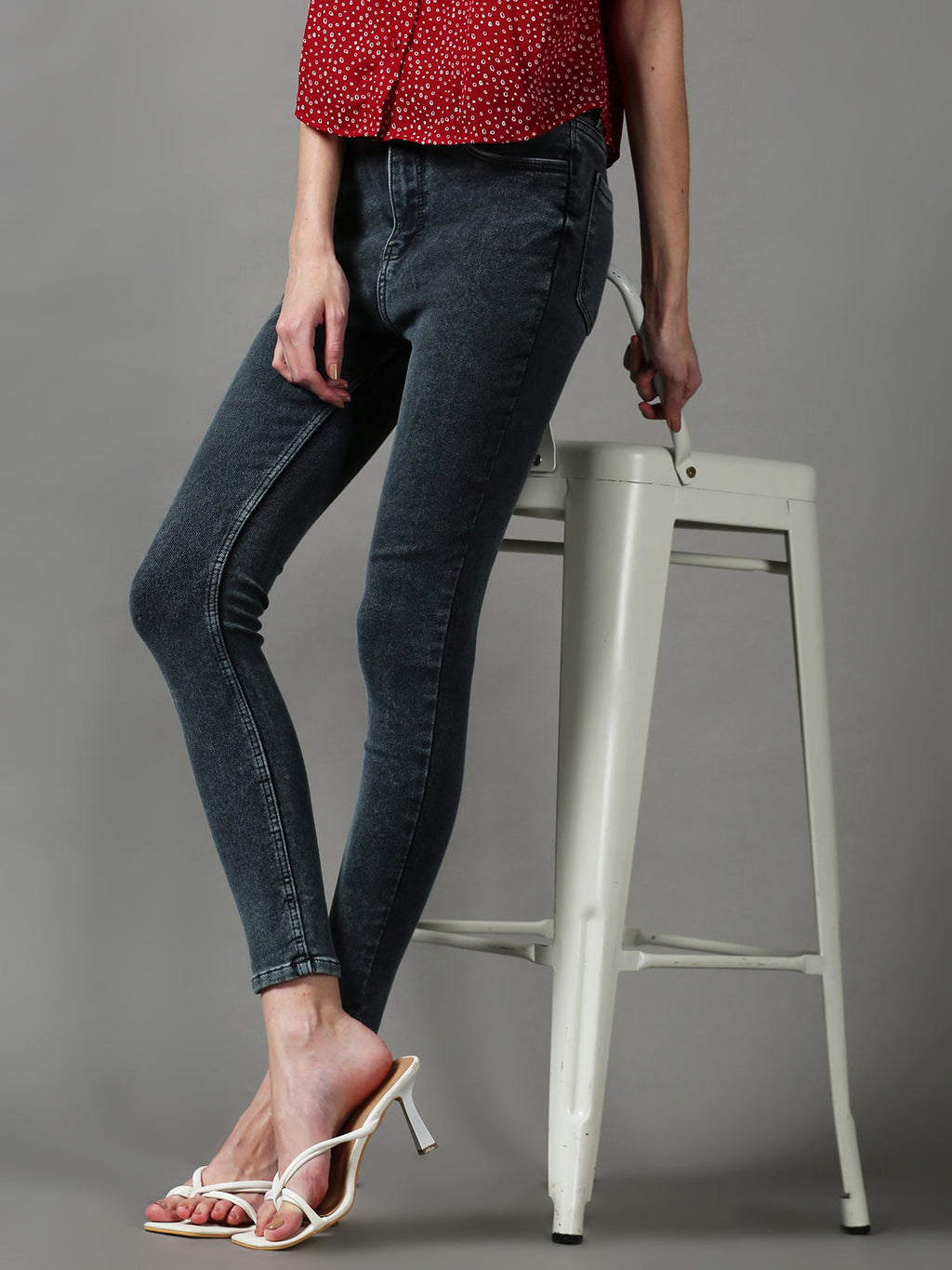 Women's Grey Slim Fit Stretchable Denim Jeans