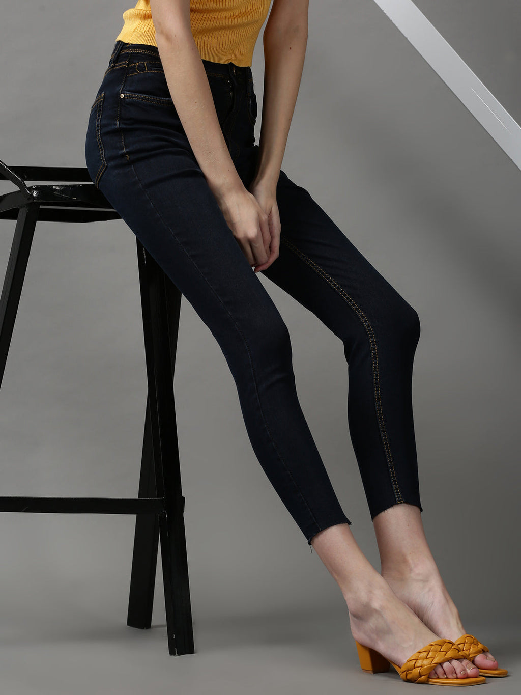 Women's Navy Blue Skinny Fit Stretchable Denim Jeans