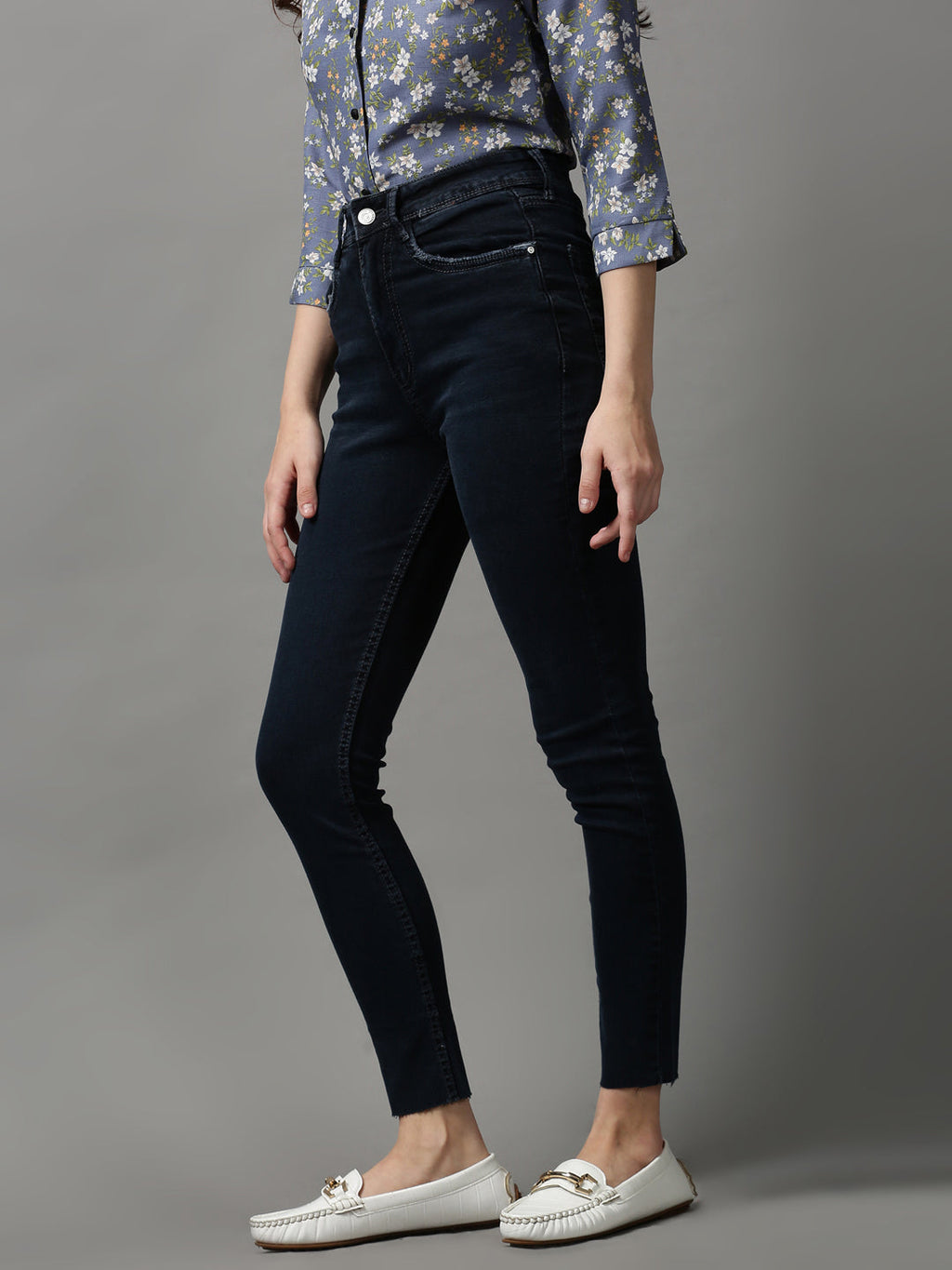 Women's Navy Blue Slim Fit Stretchable Jeans