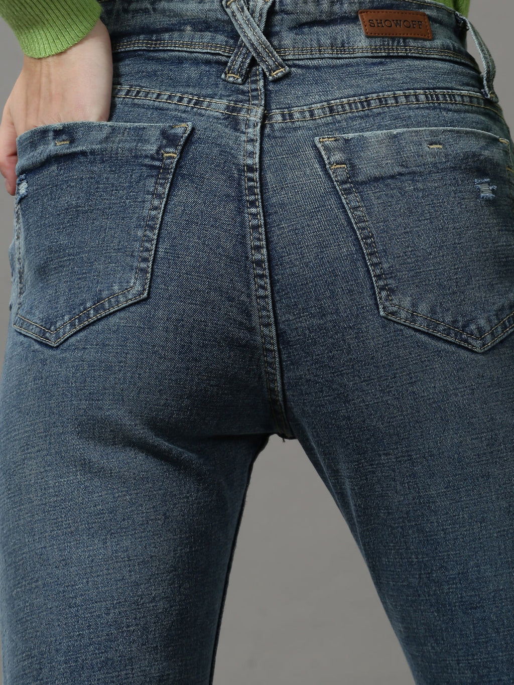 Women's Blue Slim Fit Mildly Distressed Light Fade Stretchable Denim Jeans