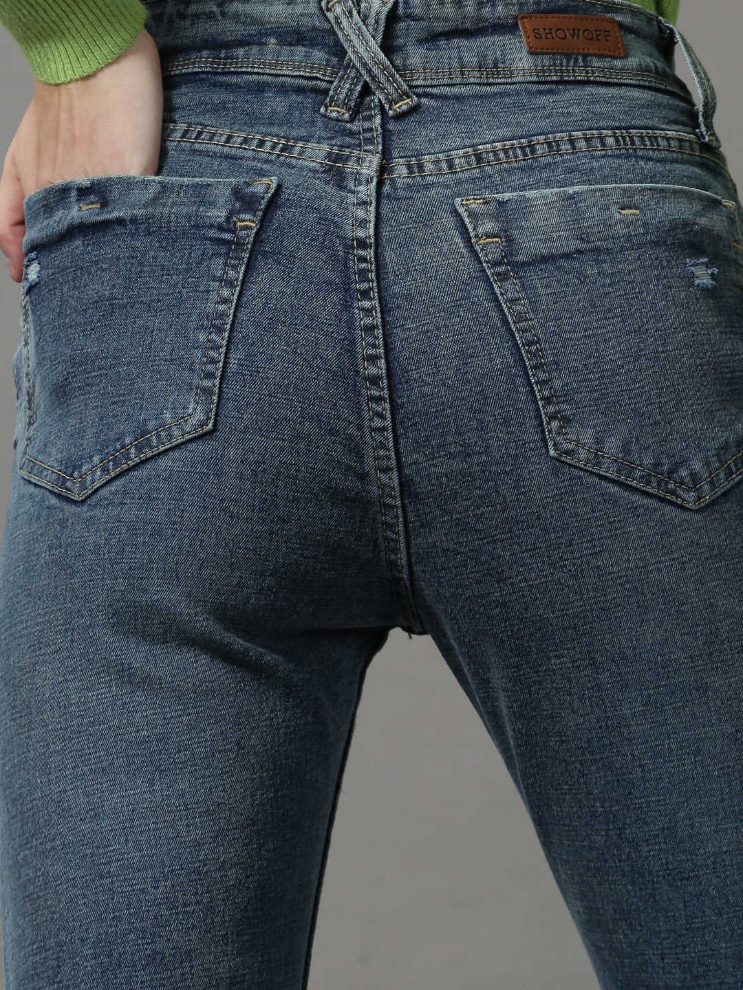 Women's Blue Slim Fit Mildly Distressed Light Fade Stretchable Denim Jeans