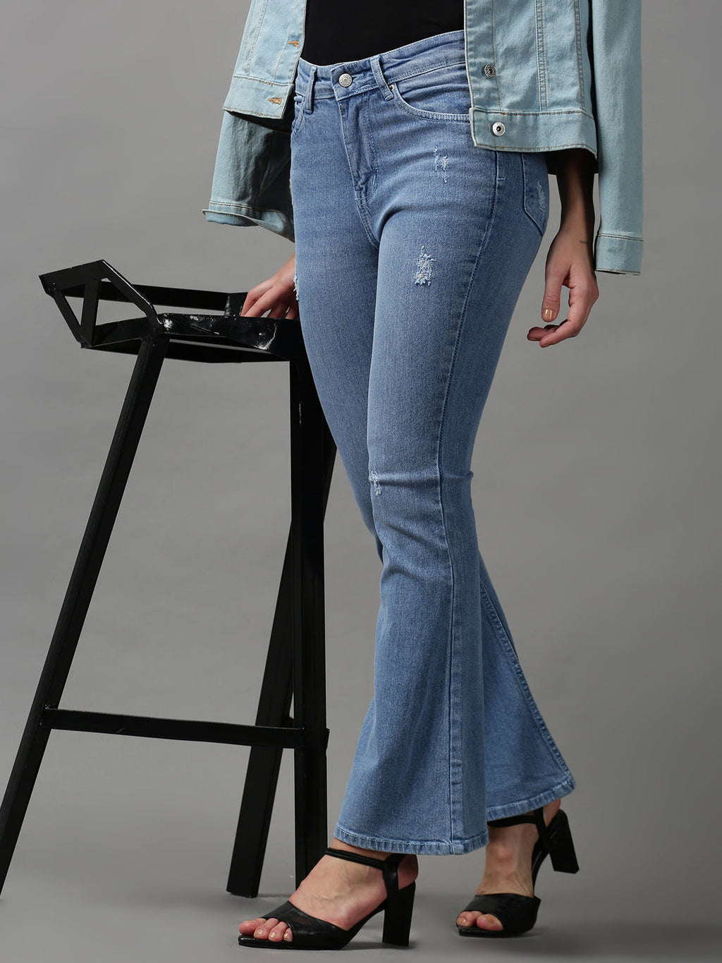 Women's Blue Bootcut Low Distress Light Fade Stretchable Denim Jeans
