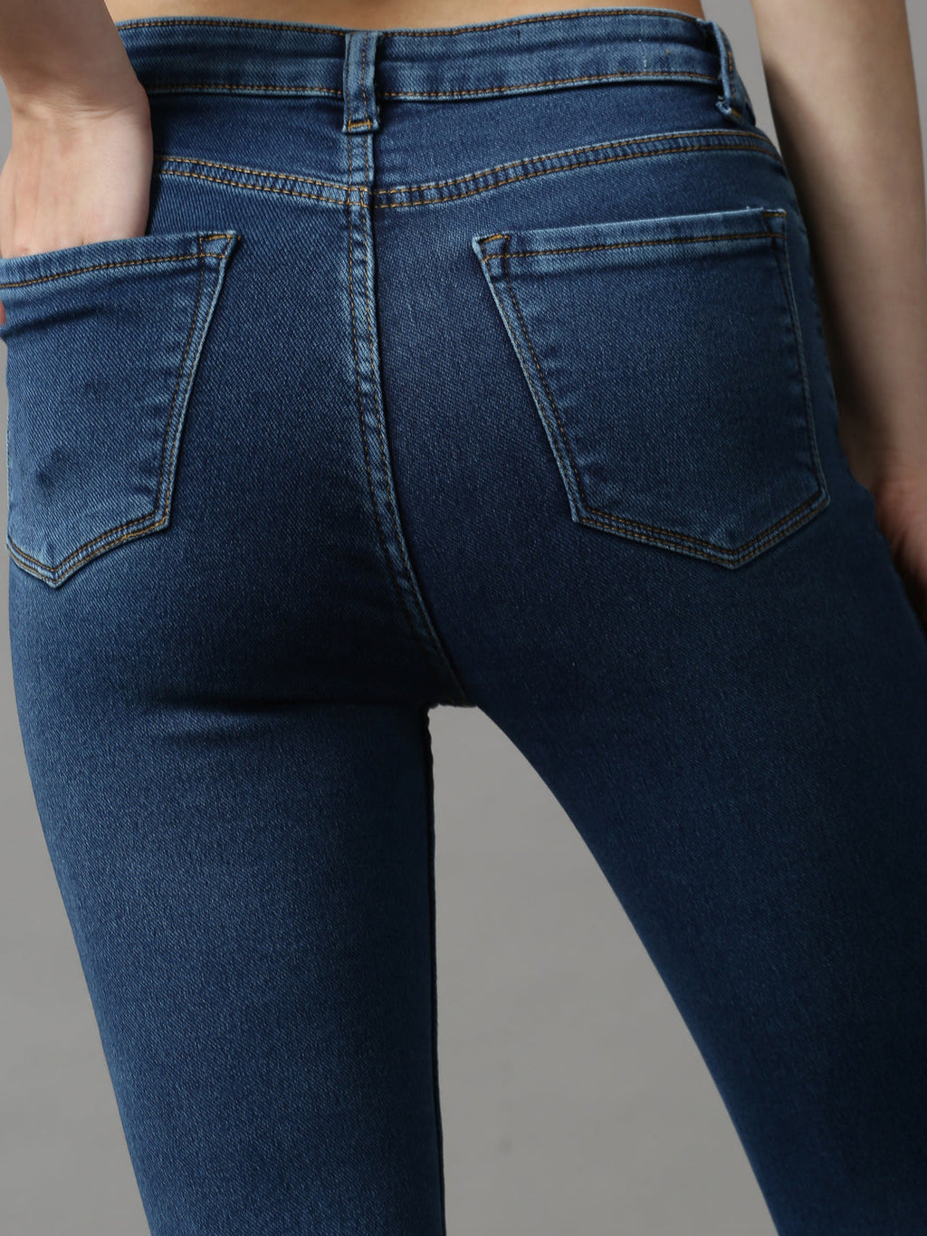 Women's Blue Skinny Fit Light Fade Stretchable Denim Jeans