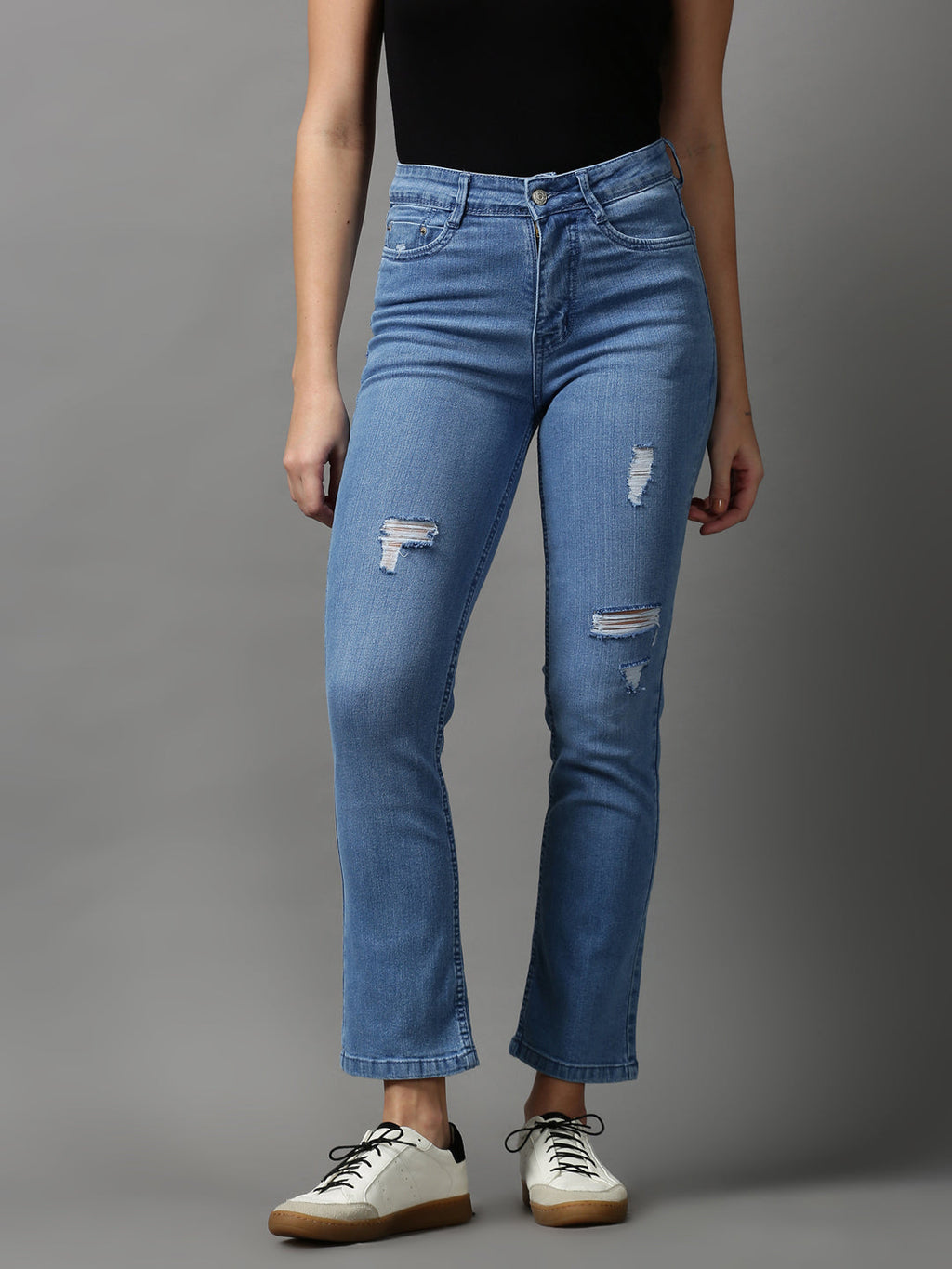 Women's Blue Mildly Distressed Light Fade Stretchable Denim Jeans