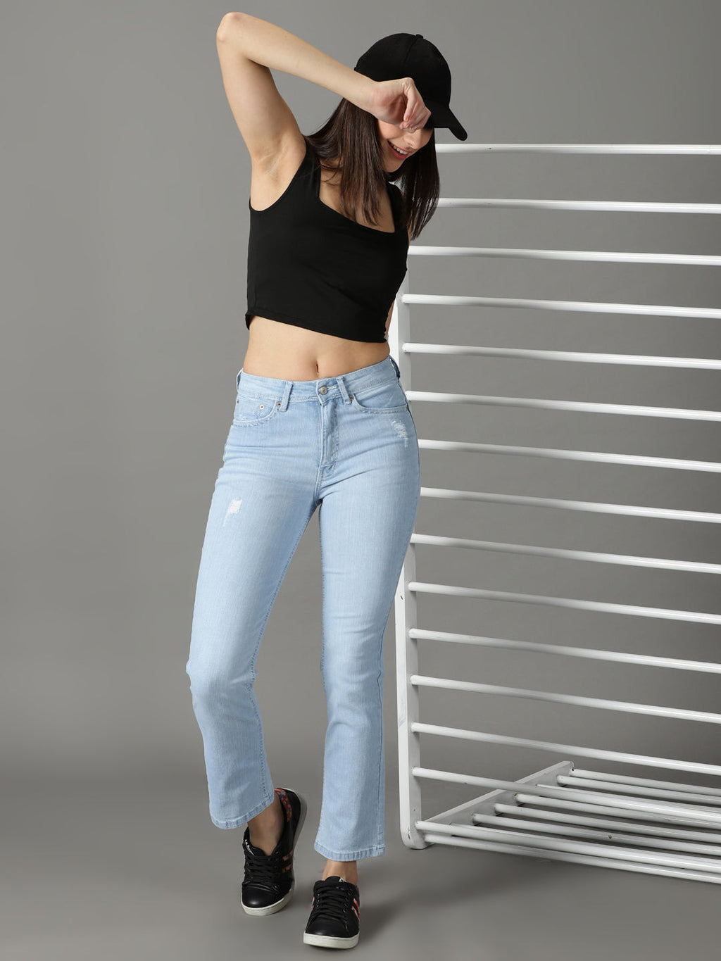 Women's Blue Straight Fit Light Fade Low Distress Stretchable Jeans