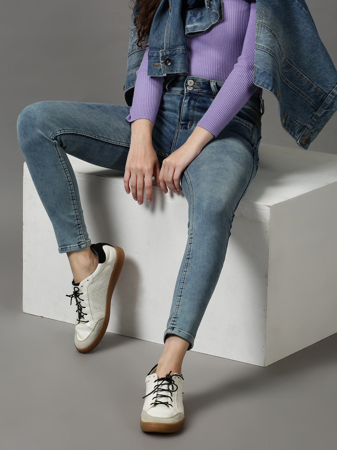 Women's Blue Skinny Fit High-Rise Light Fade Stretchable Denim Jeans