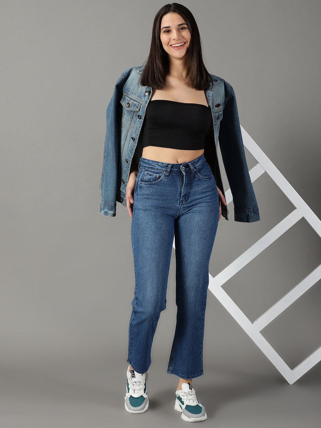 Women's Blue Straight Fit Light Fade Stretchable Cotton Jeans