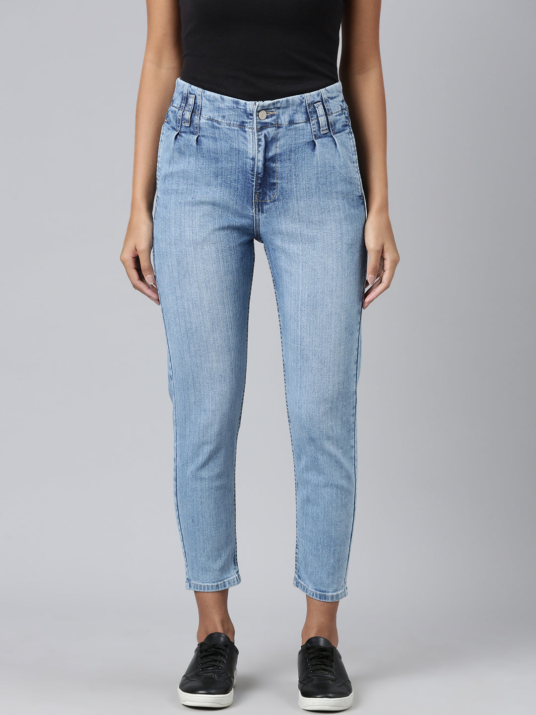 Women's Blue Mom Fit Light Fade Acid Wash Denim Jeans