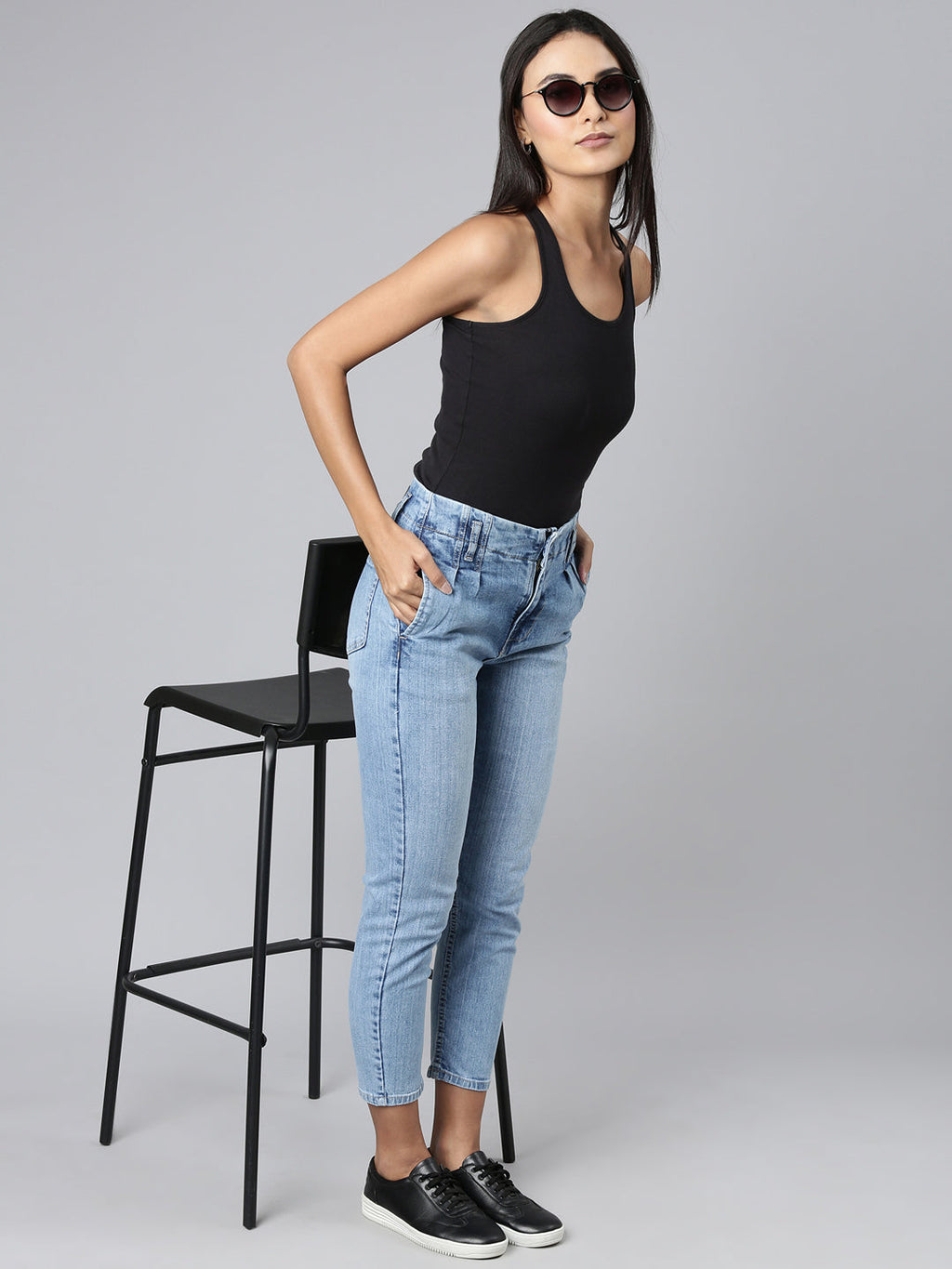 Women's Blue Mom Fit Light Fade Acid Wash Denim Jeans