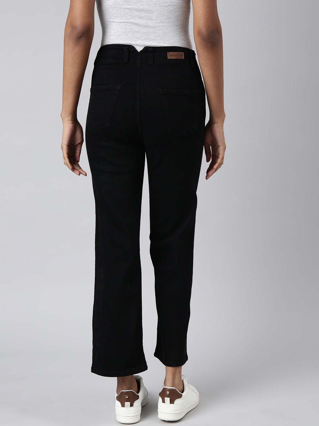 Women's Black Straight Fit Stretchable Jeans