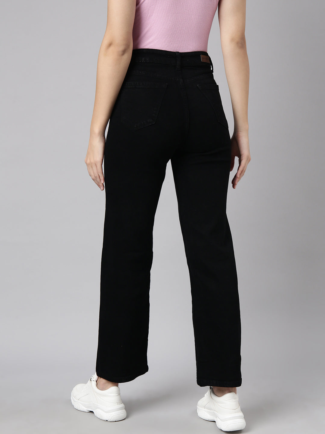 Women's Black Straight Fit Stretchable Jeans