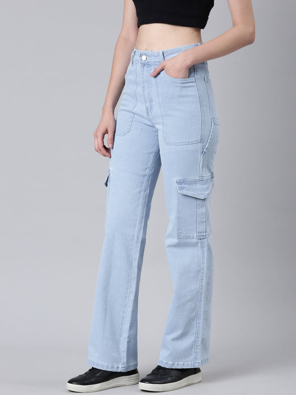 Women's Blue Solid Straight Fit Denim Jeans