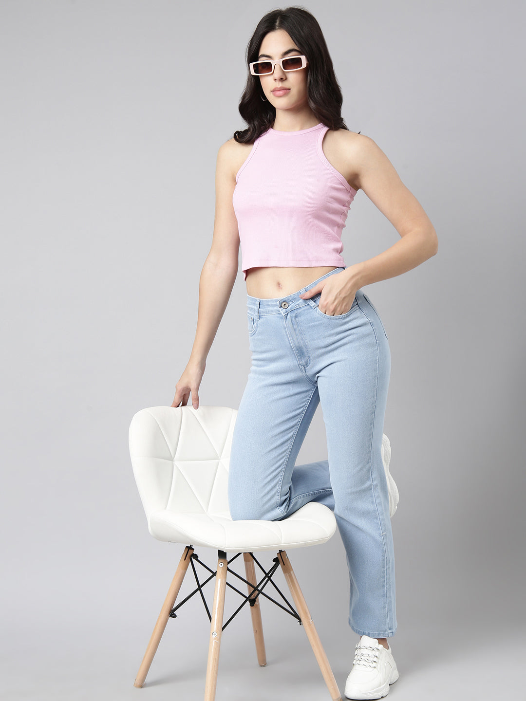 Women's Blue Straight Fit Mid-Rise Light Fade Stretchable Jeans