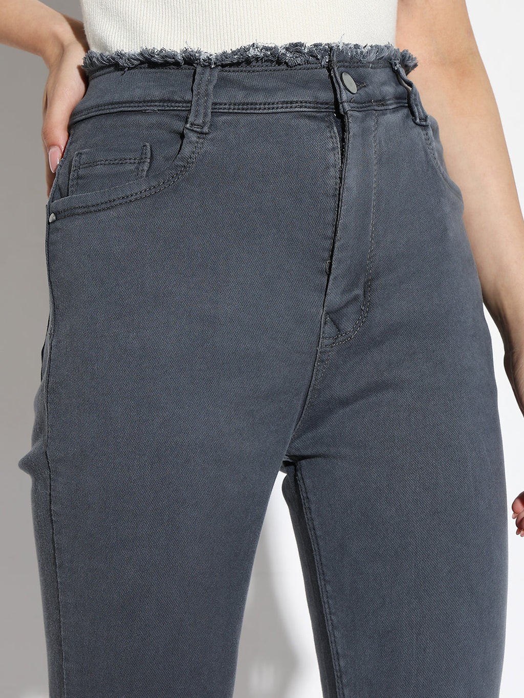 Women's Grey Comfort Slim Fit Light Fade Cotton Stretchable Jeans