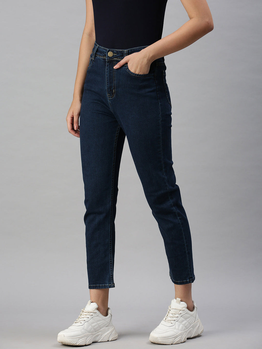 Women's Blue High-Rise Stretchable Mom Fit Clean Look Jeans