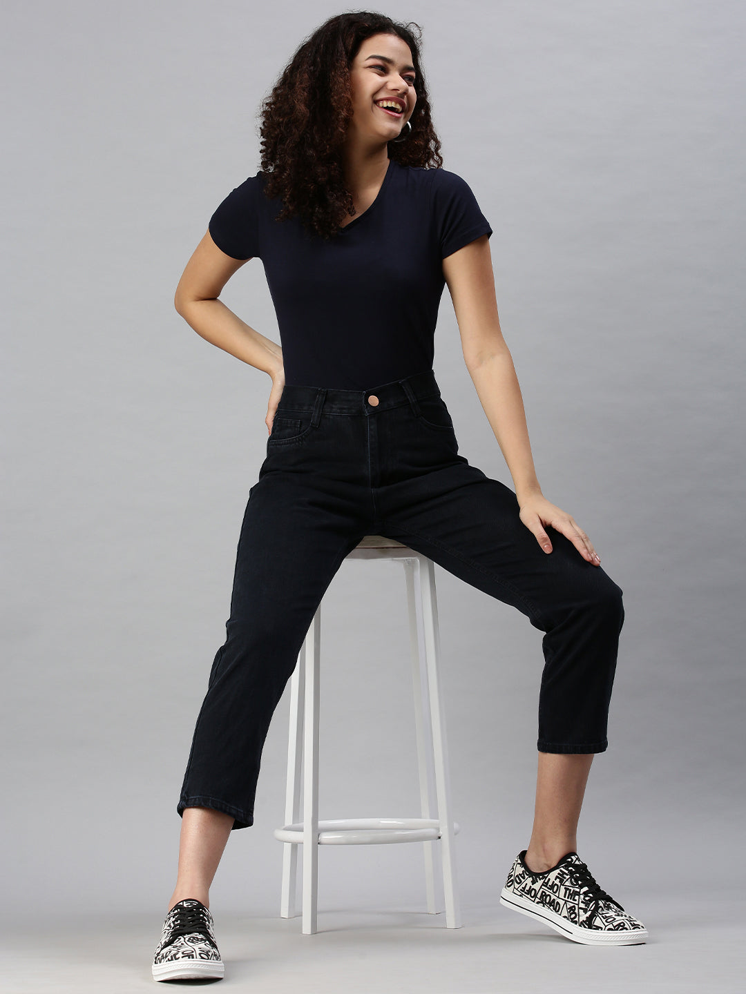 Women's Blue Cotton Boyfriend Fit High-Rise Clean Look Jeans