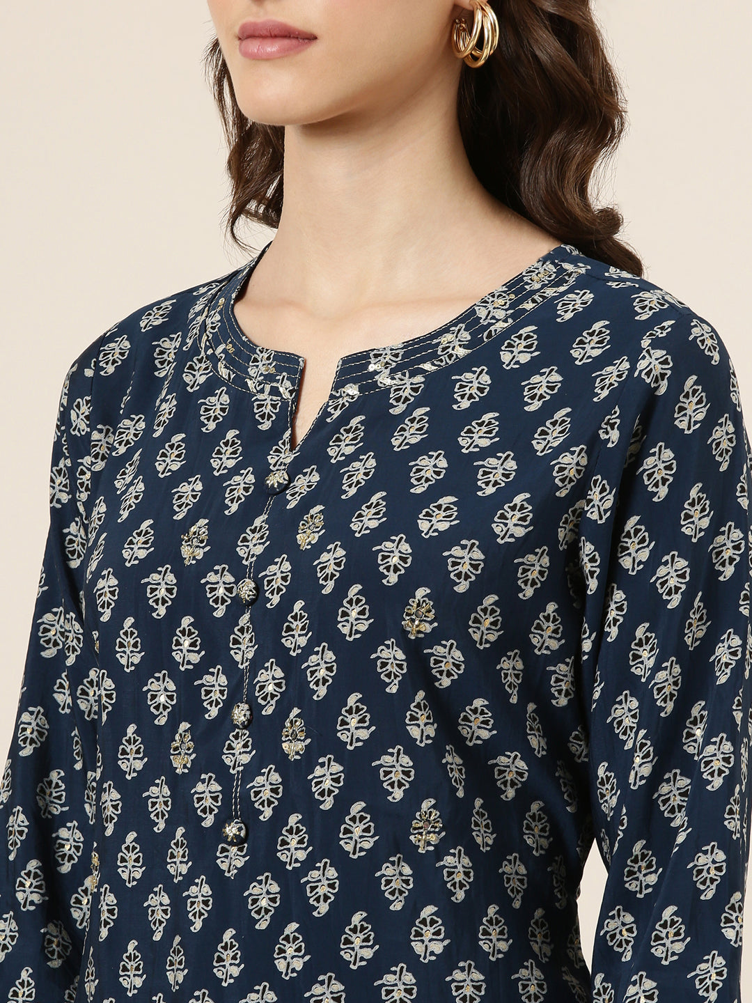 Women's Teal Ethnic Motifs Printed Straight Kurta
