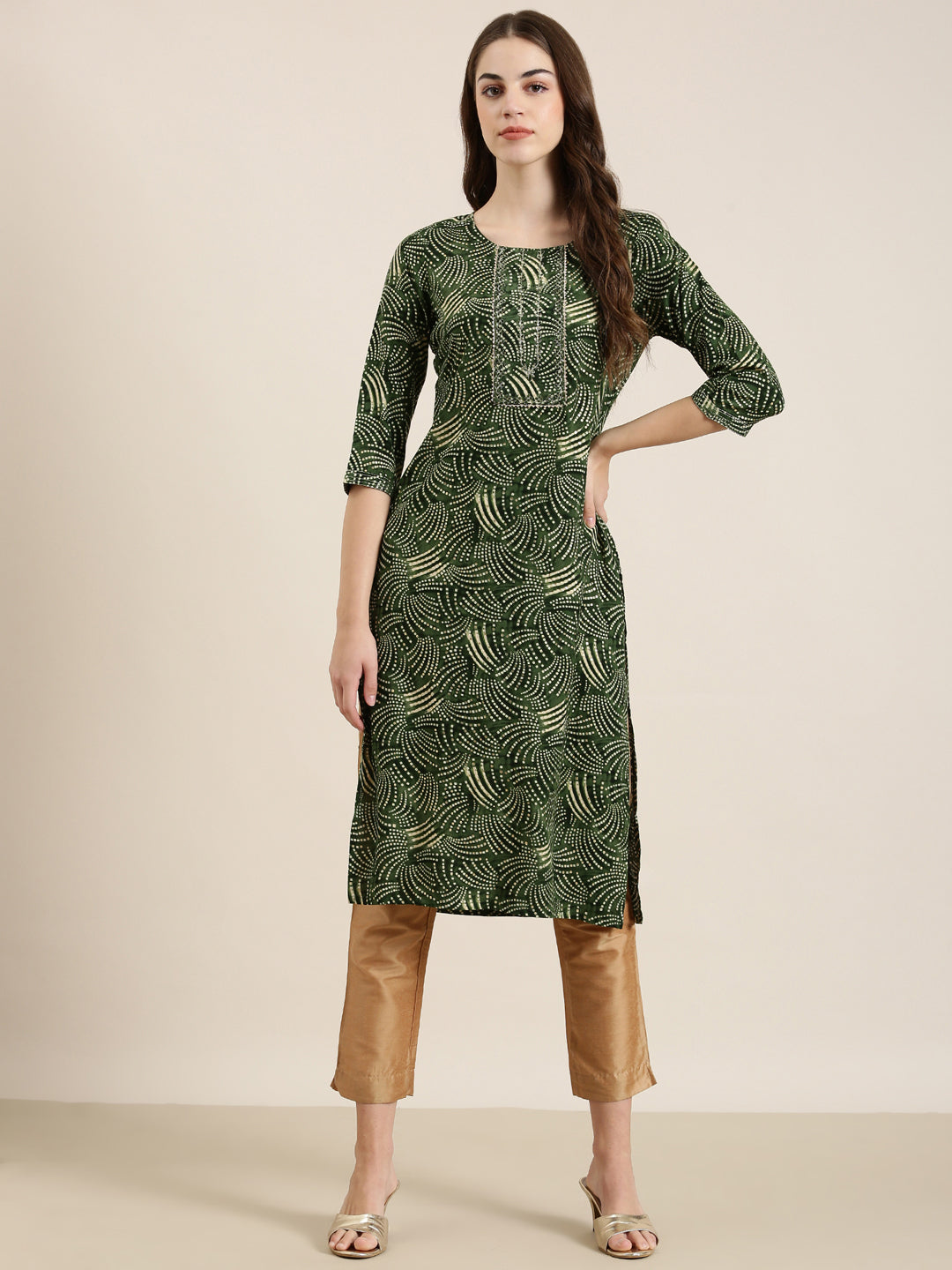 Women's Green Ethnic Motif Printed Thread Work Straight Kurta