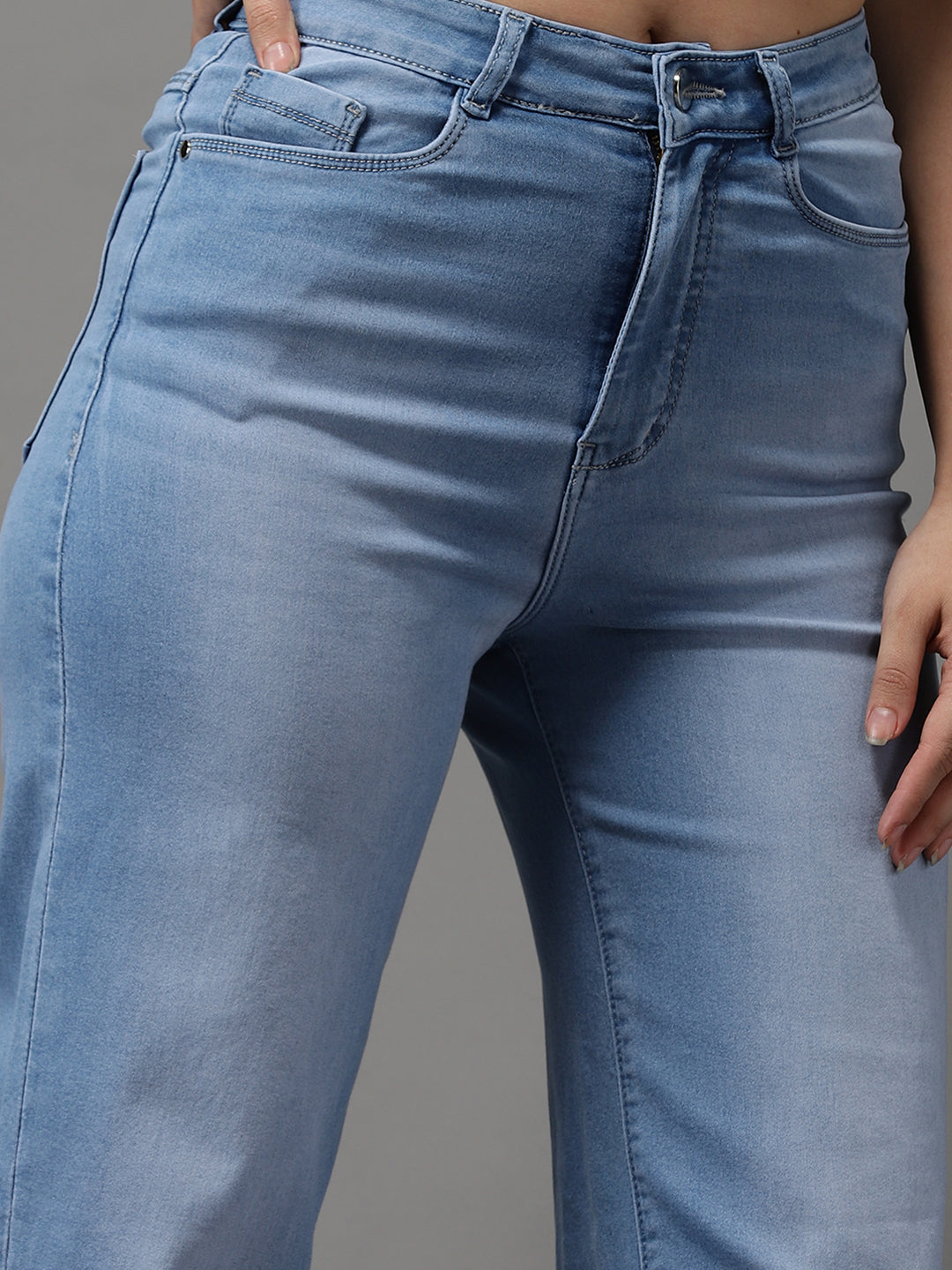 Women's Blue Jean Wide Leg High-Rise Light Fade Stretchable Jeans