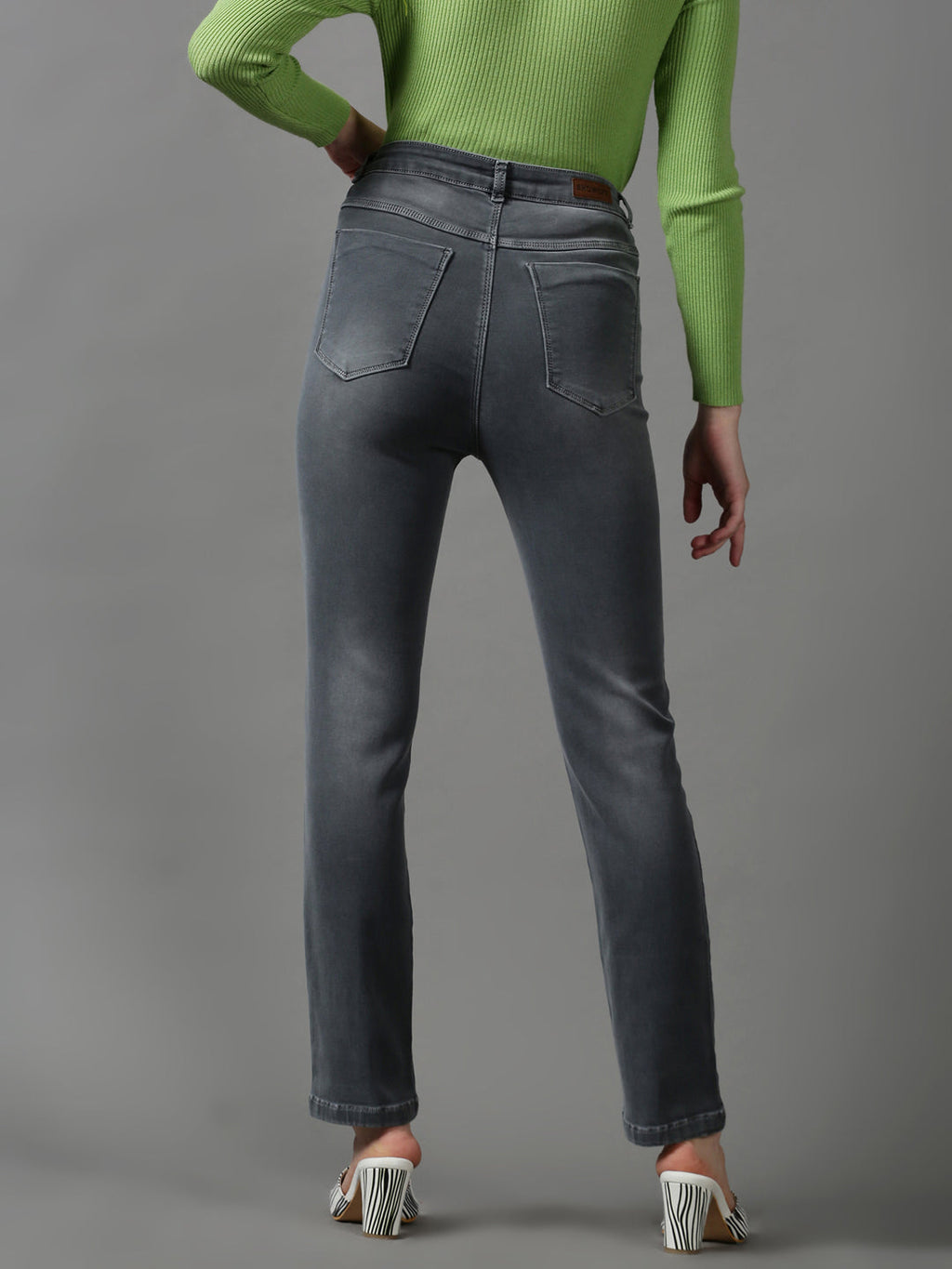 Women's Grey Slim Fit Light Fade Stretchable Denim Jeans