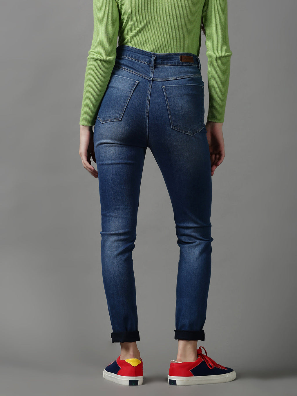 Women's Blue Slim Fit Light Fade Stretchable Denim Jeans