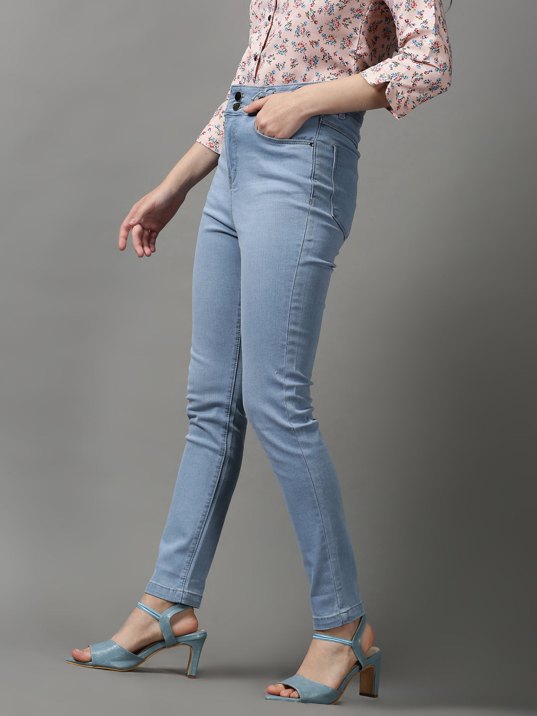 Women's Blue Skinny Fit Light Fade Stretchable Denim Jeans