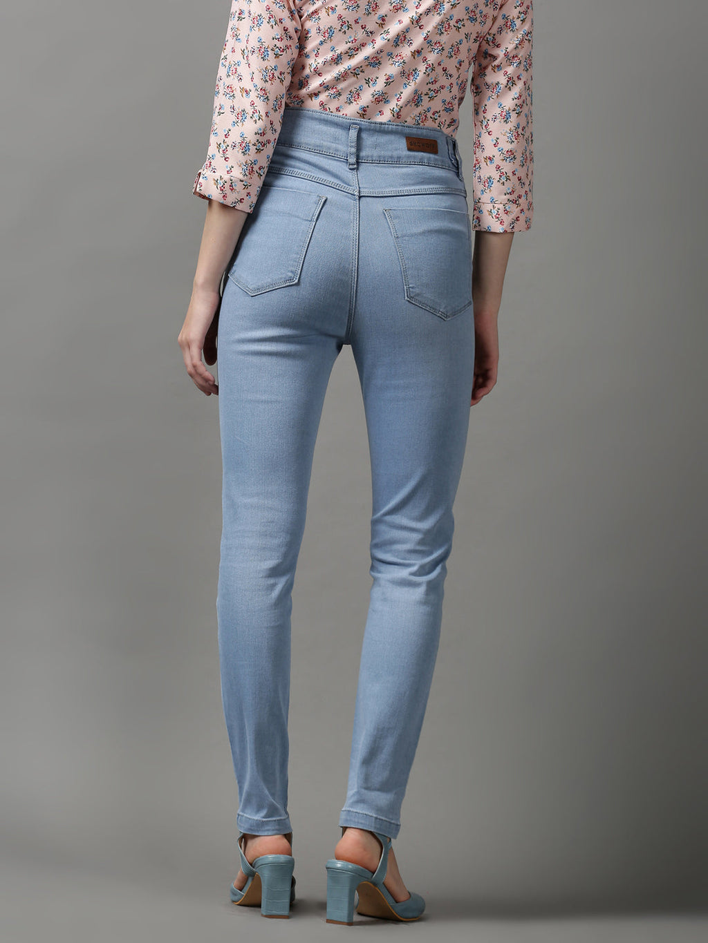 Women's Blue Skinny Fit Light Fade Stretchable Denim Jeans