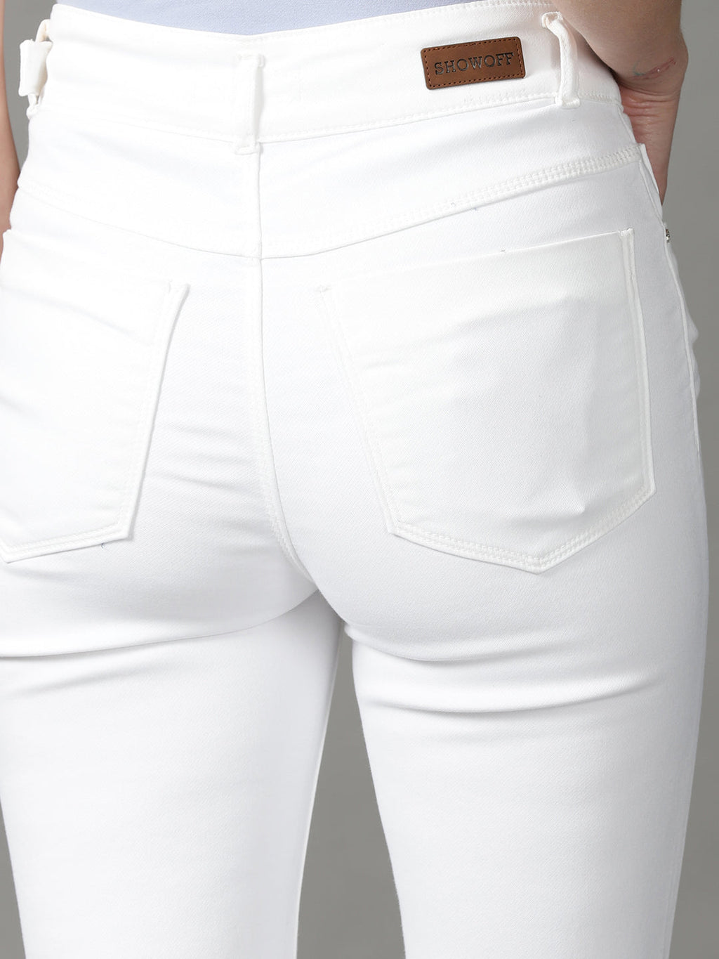 Women's White Relaxed Fit High-Rise Stretchable Jeans