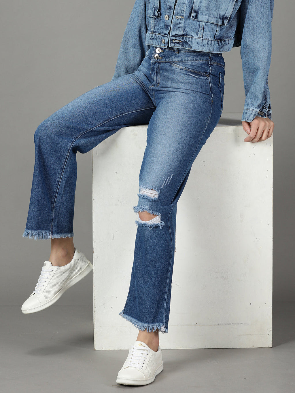Women's Blue Cotton Straight Fit High-Rise Mildly Distressed Jeans