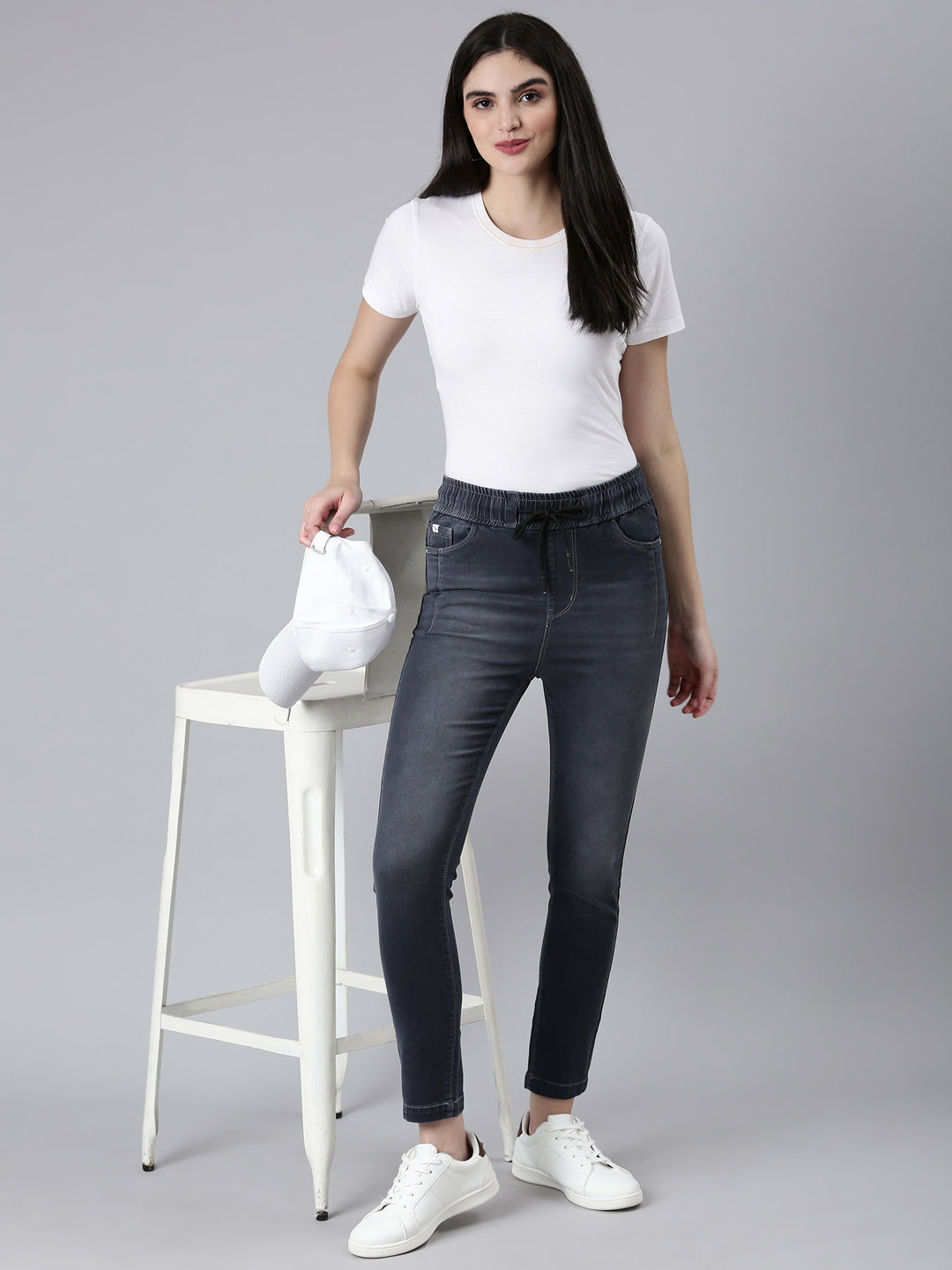 Women's Grey Slim Fit Light Fade Denim Joggers