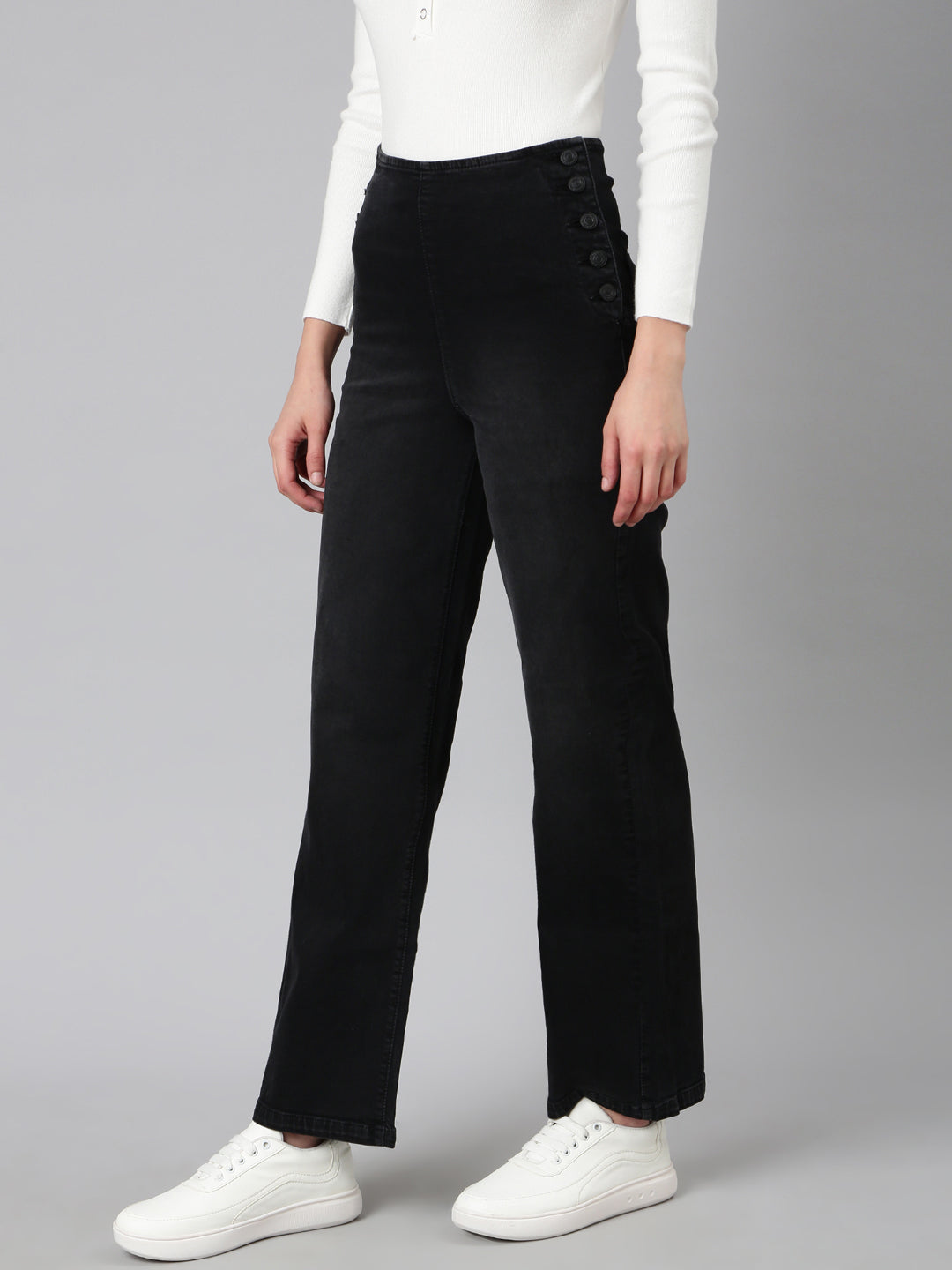 Women's Black Straight Fit Stretchable Denim Jeans