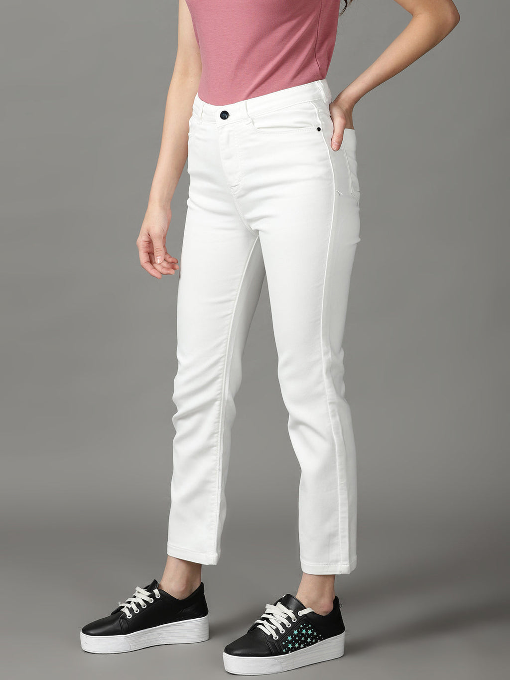 Women's White Relaxed Fit High-Rise Stretchable Jeans