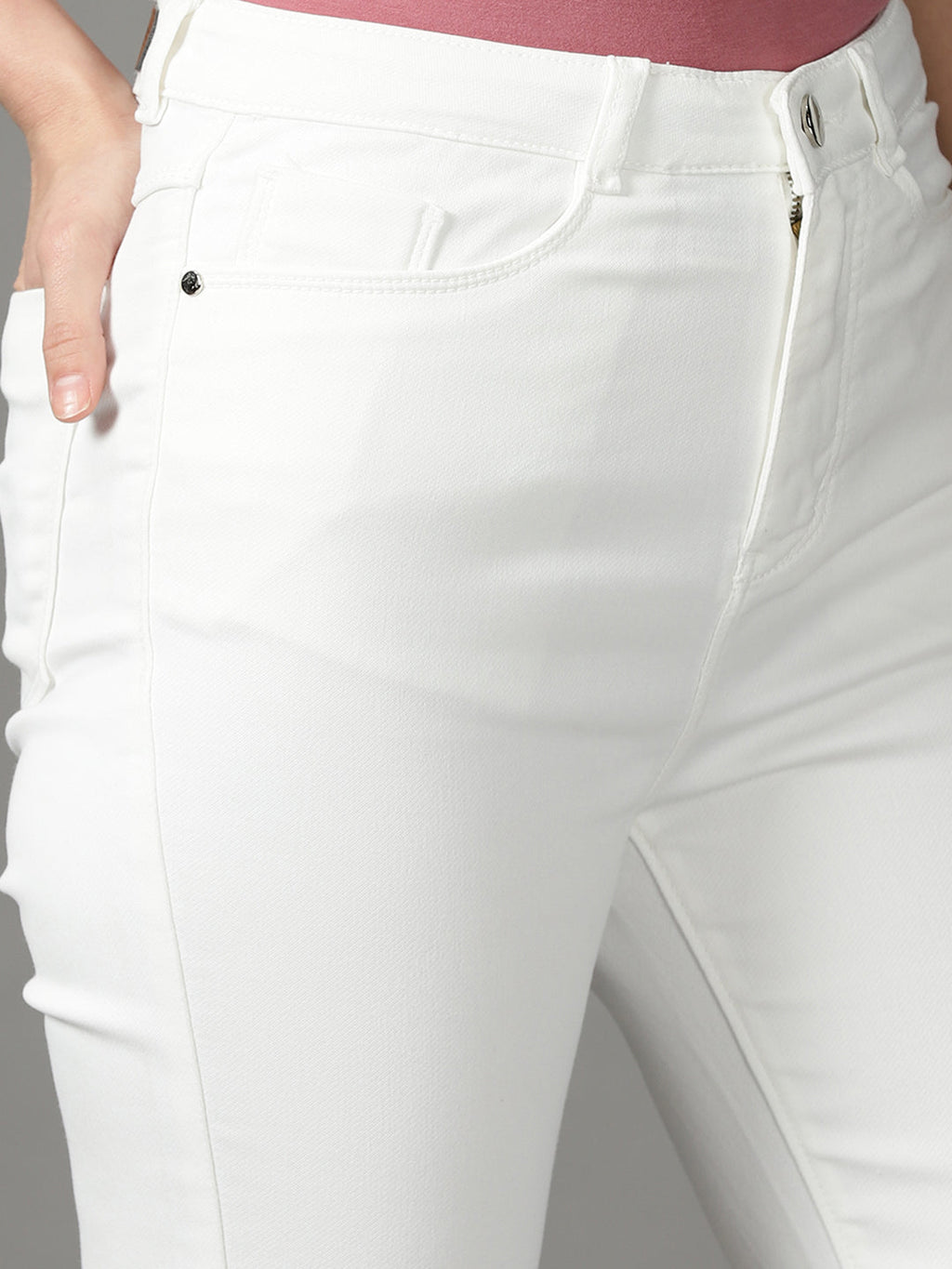 Women's White Relaxed Fit High-Rise Stretchable Jeans