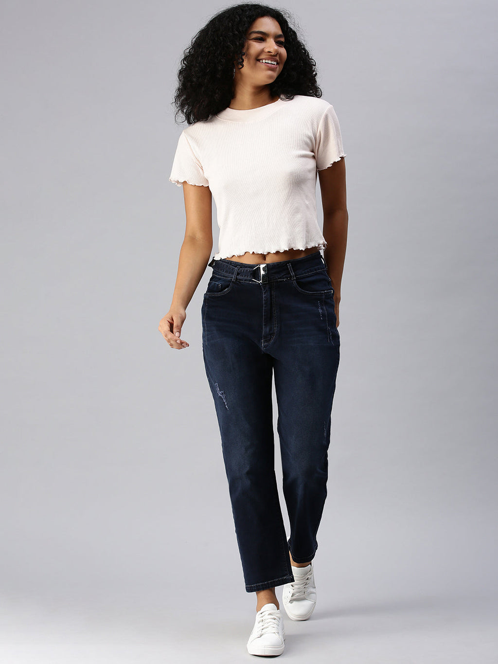 Women's Blue Straight Fit High-Rise Low Distress Light Fade Stretchable Denim Jeans