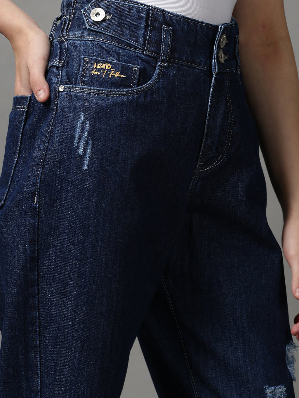 Women's Navy Blue High-Rise Mildly Distressed Stretchable Denim Jeans