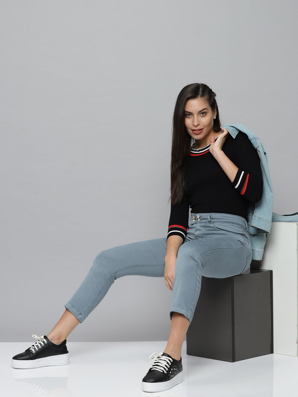 Women's Grey Jean Straight Fit High-Rise Stretchable Jeans