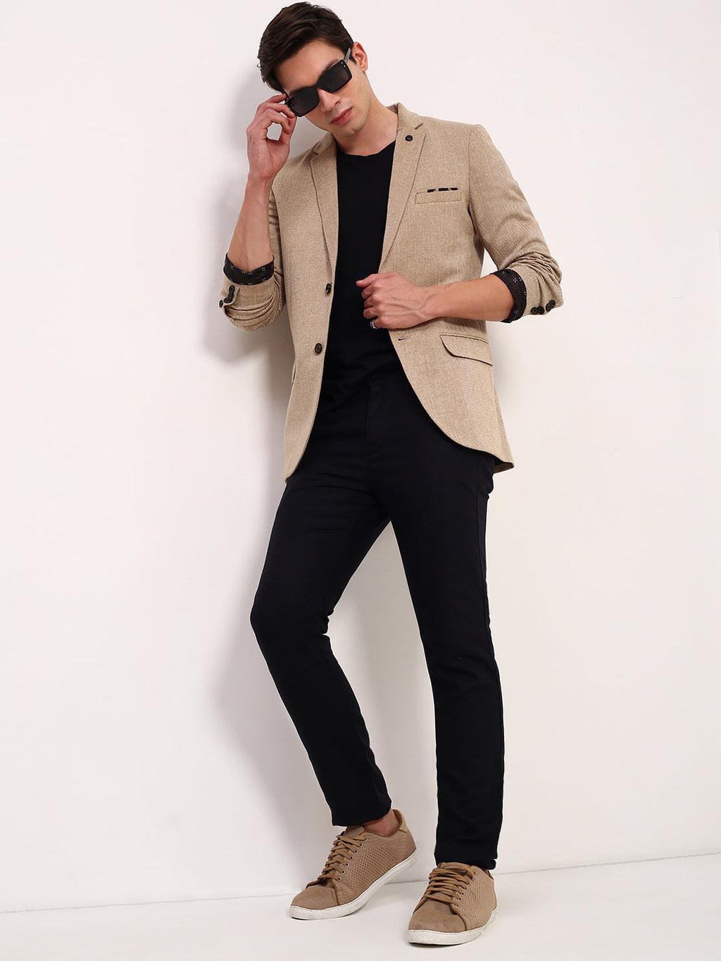 Men's Brown Self Design Solid Single Breasted Blazer