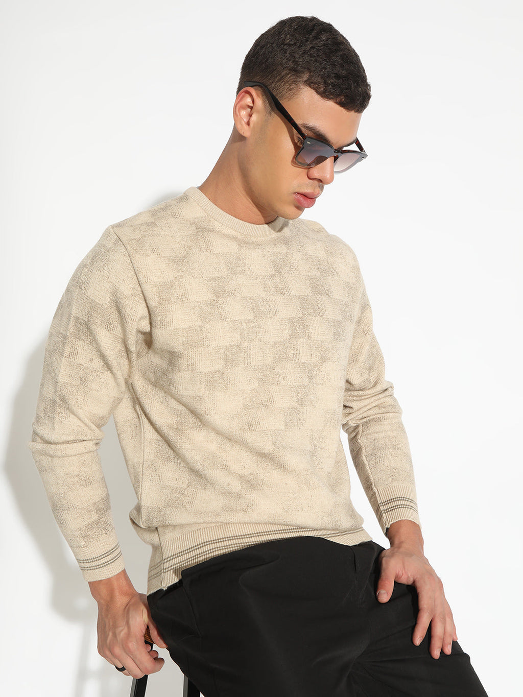 Men's Geometric Beige Ribbed Round Neck Sweater