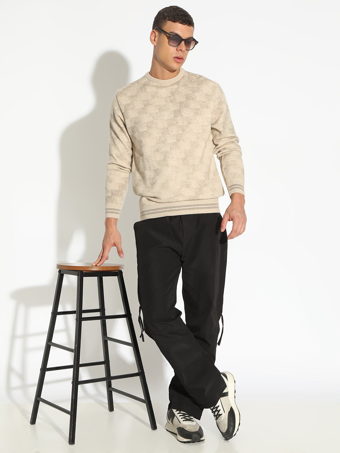 Men's Geometric Beige Ribbed Round Neck Sweater