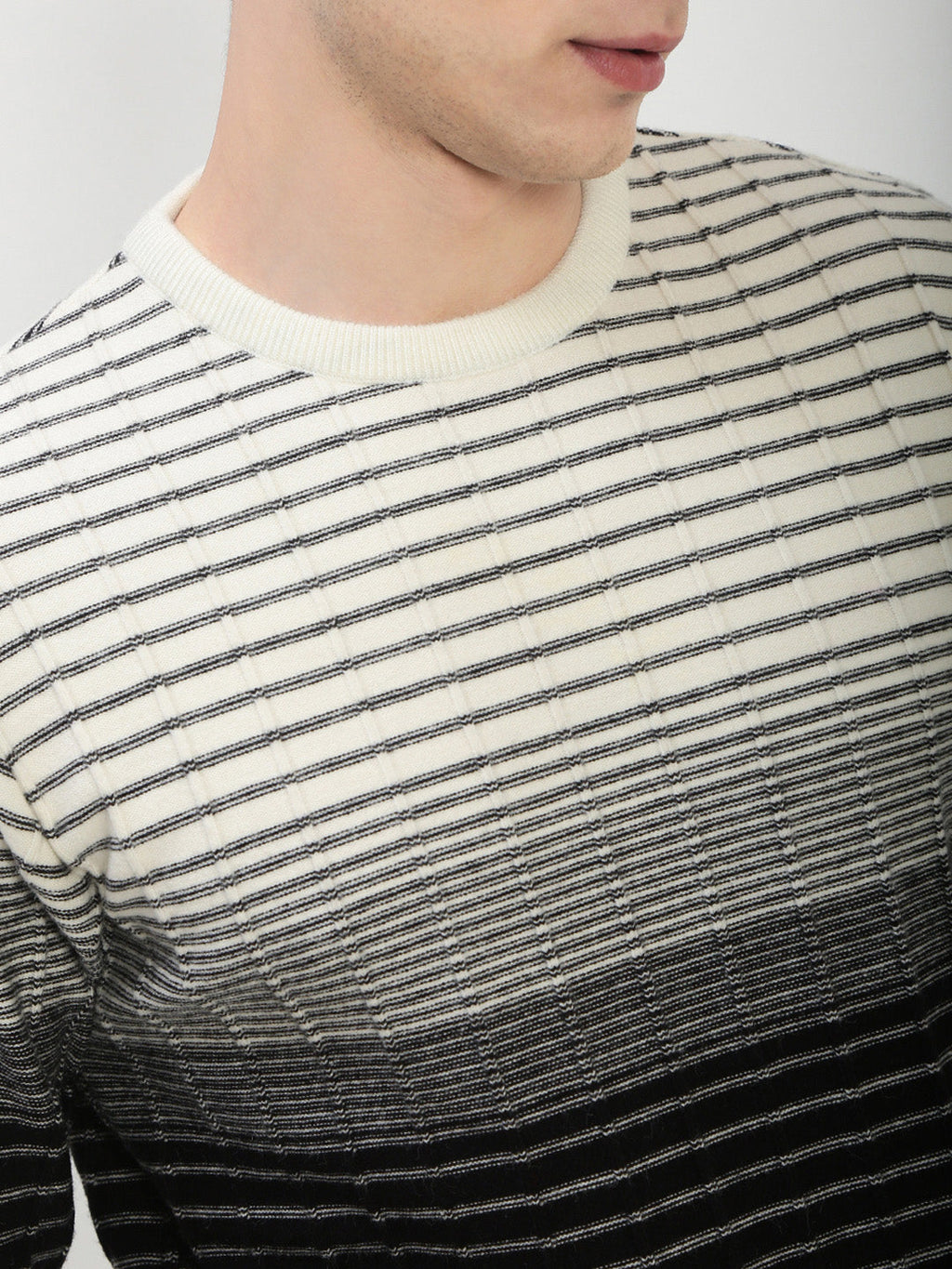 Men's Black Round Neck Striped Sweater