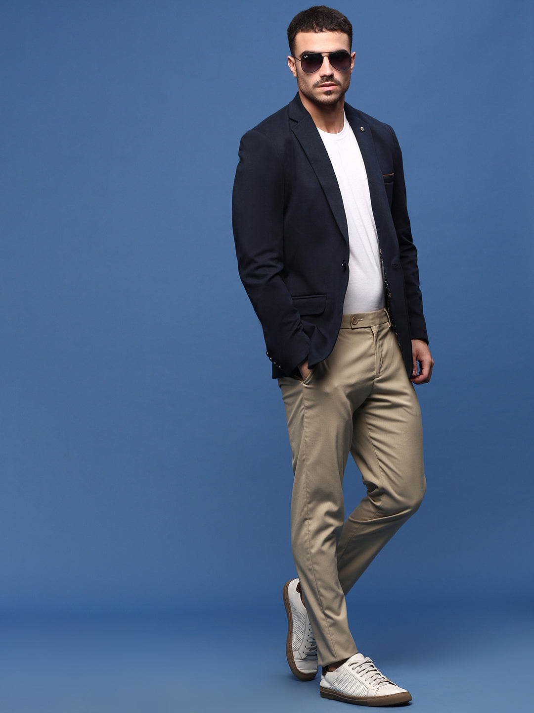 Men's Navy Blue Solid Single Breasted Blazer