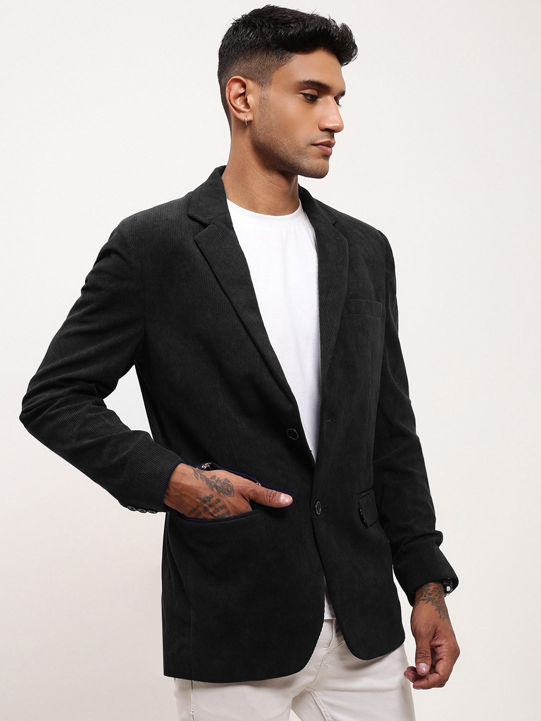 Men's Black Solid Single Breasted Blazer