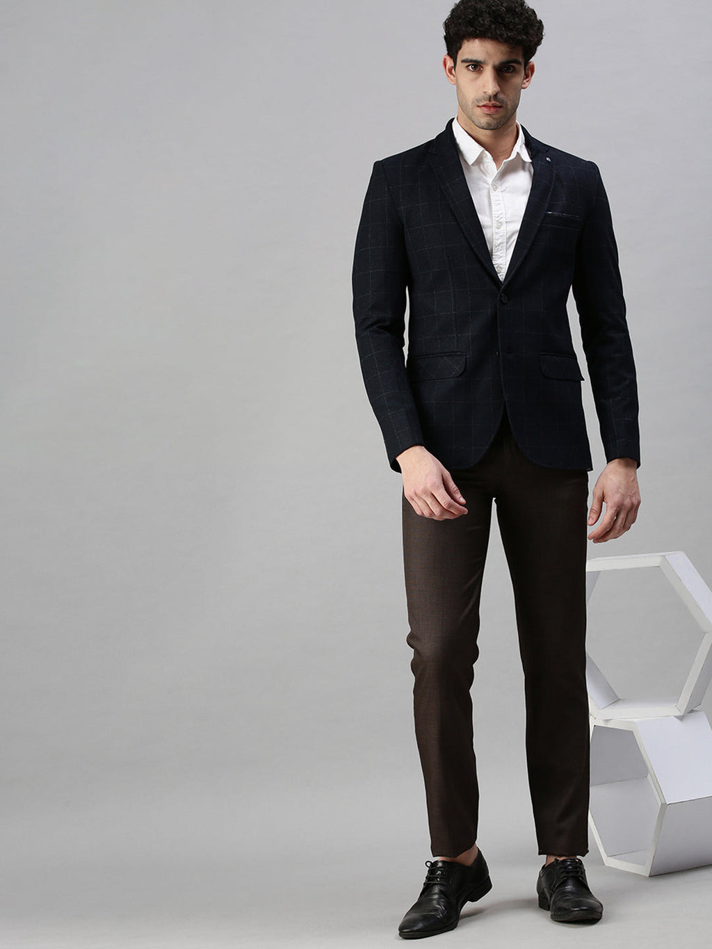 Men's Navy Blue Solid Slim-Fit Single-Breasted Formal Blazers